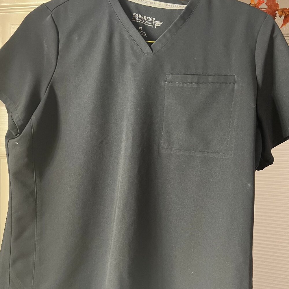 Fabletics Vital 1-Pocket Scrub Top